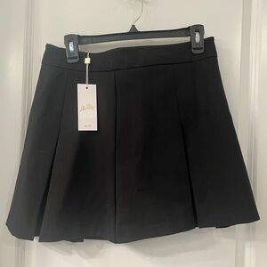 NWT Lilly Pulitzer Black Mini Skort Size 8